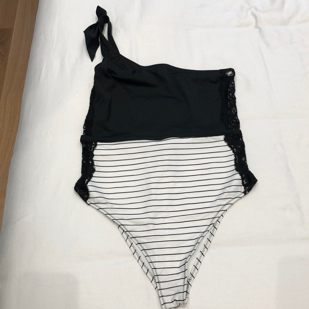 Fleur du mal one piece swimwear